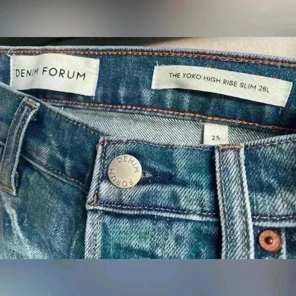 Aritzia Denim Forum The Yoko High Rise Slim Denim size 25 Vintage Wash Cotton - Picture 12 of 15